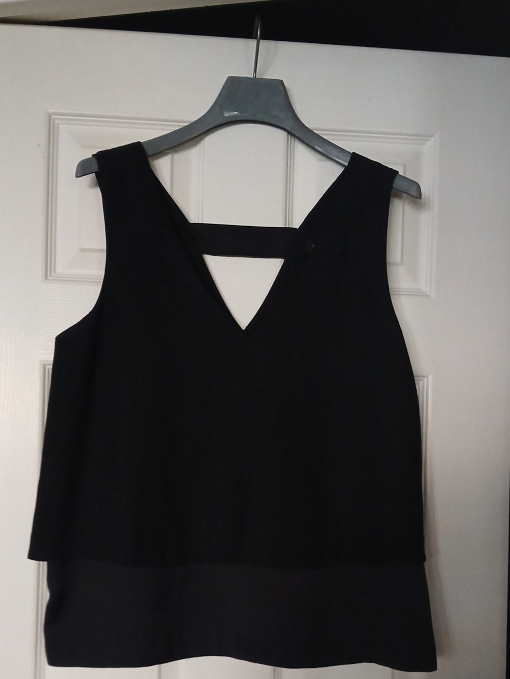 Black Sleeveless V-Neck Layered Women’s Top